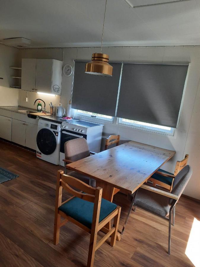 Vinland Apartment 2 เอยิลส์สตาดีร์ ภายนอก รูปภาพ